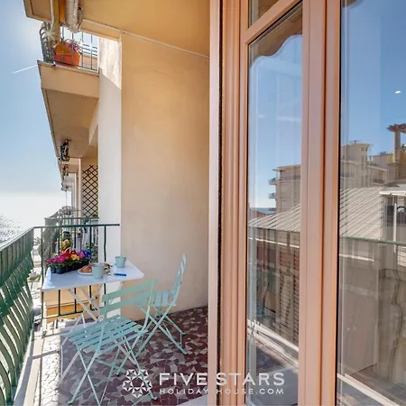 Versailles Five Stars House * Nizza