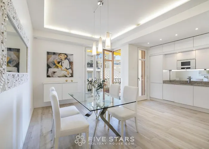Versailles Five Stars House Apartamento Nice
