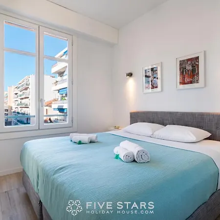 Апартаменты Versailles Five Stars House