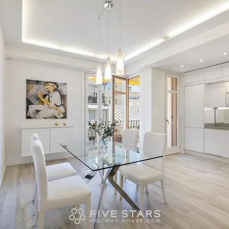 Versailles Five Stars House Apartament Nicea