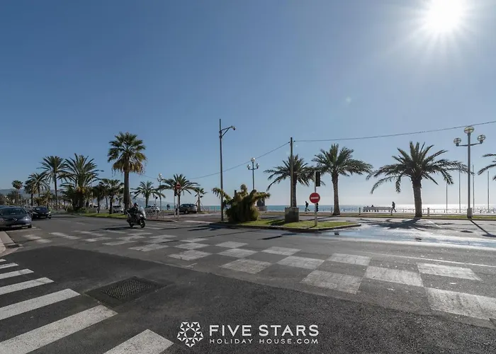 Versailles Five Stars House Апартаменты *